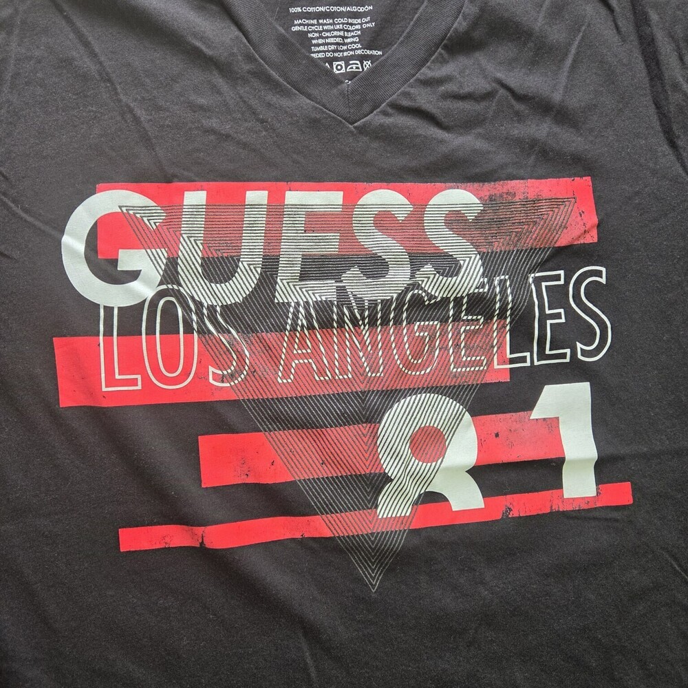 GUESS Men's Black Los Angeles 81 Graphic V-Neck T-Shirt XL - Picture 4 of 7